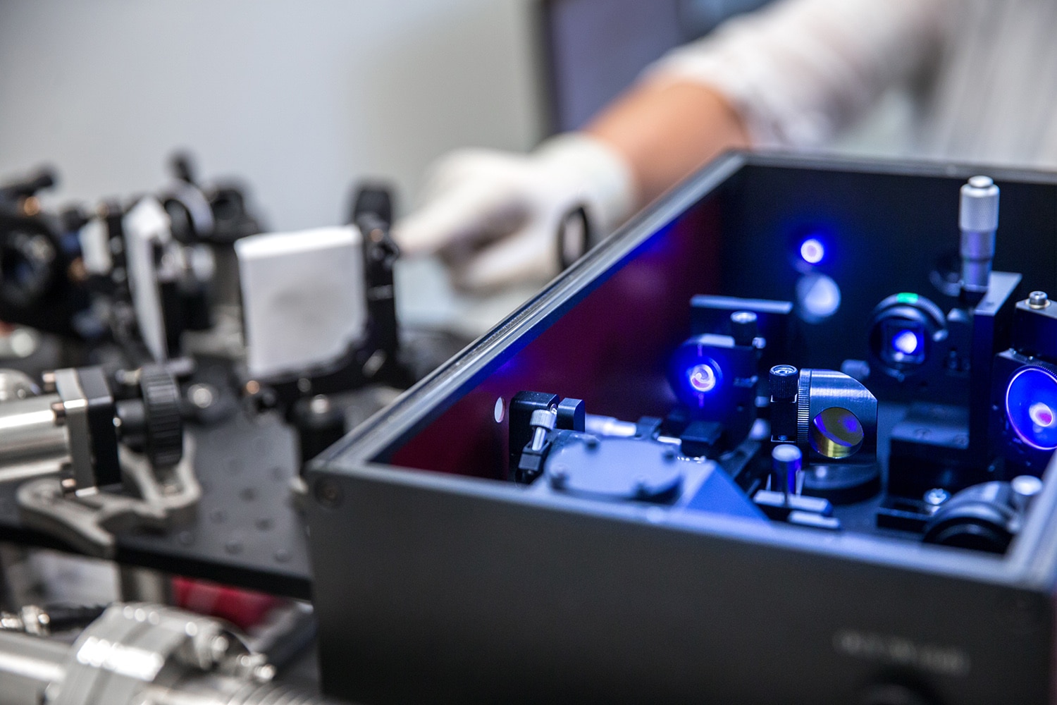 Quantum Photonics Laser Lab